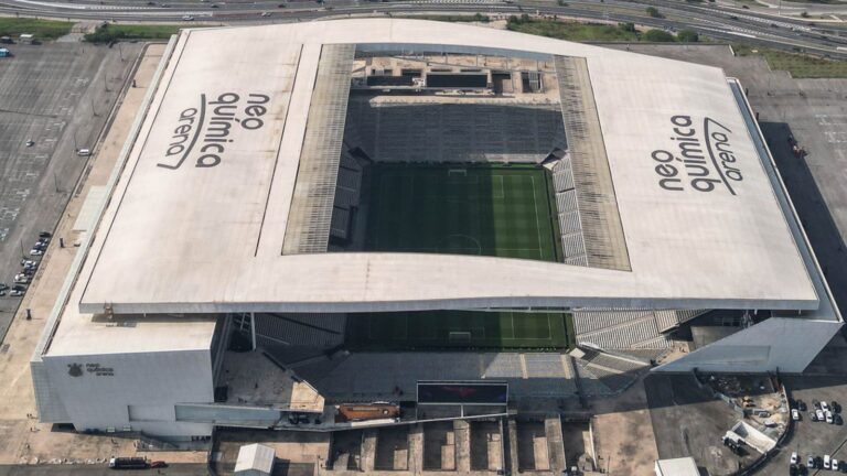 Saiba onde assistir Santos x Coritiba pelo Brasileirão 2026