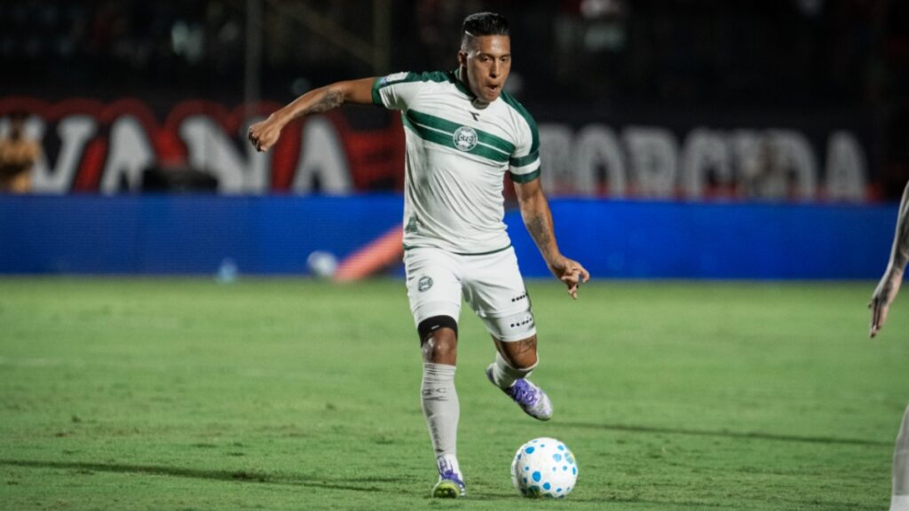 Coritiba sofre derrota para Vitória fora de casa