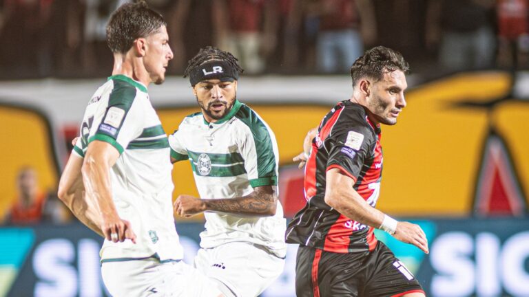 Coritiba sofre derrota para o Vitória fora de casa